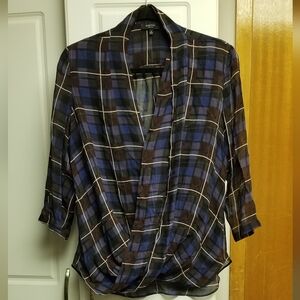 🍭Babaton plaid silk criss cross top
